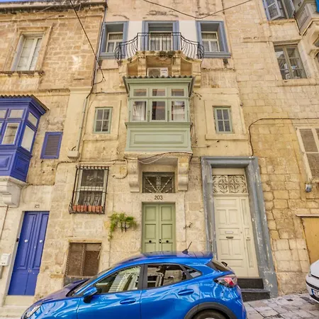Lägenhet Townhouse With Maltese Balcony *